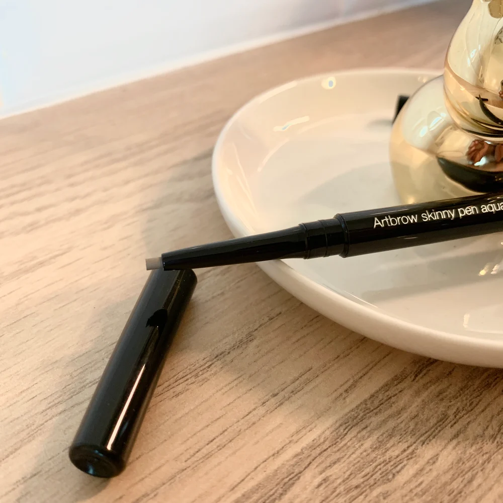 Crayon sourcils mine extra fine aquaresist